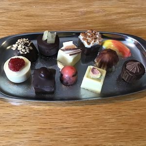 Meet your Posher, Claude